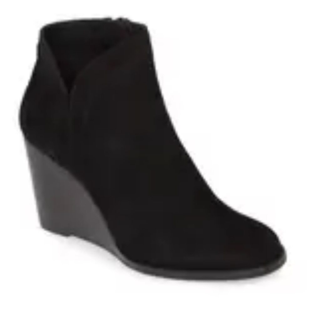 Lucky brand suede booties 7.5